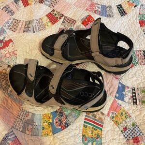 Ecco Light Grey Leather Sport Sandal 39